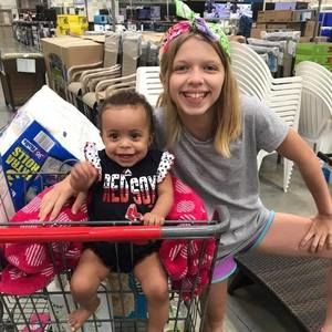 Meet your Posher, Ava